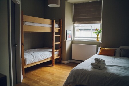 Llofft 3 - with double bed and bunk bed